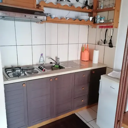 Apartman Ustrine Ustrine