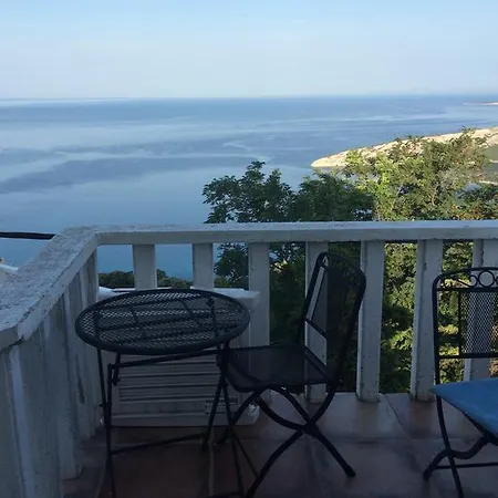 Apartman Ustrine * Ustrine