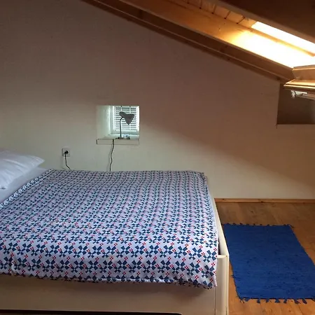 Apartman Ustrine Apartment