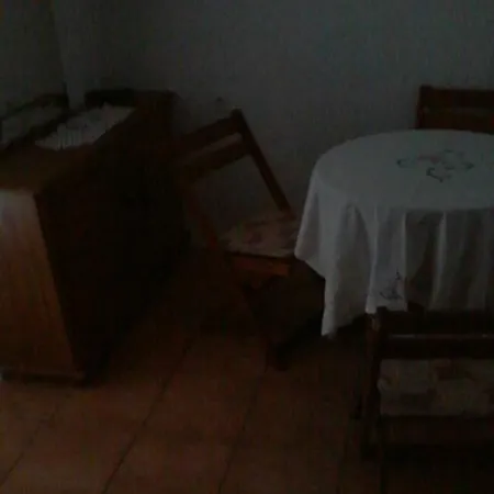 Apartment Apartman Ustrine *