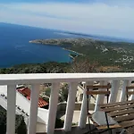 Apartman Ustrine Ustrine