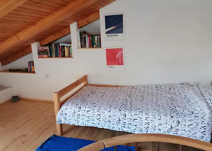 Apartman Ustrine Ustrine