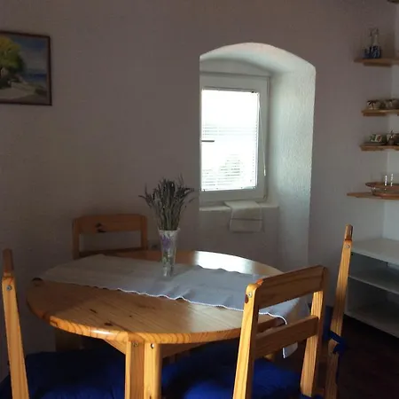 Apartman Ustrine Appartamento Ustrine